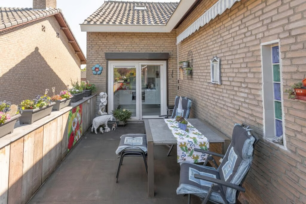 Hoekwoning te koop: Obbichterstraat 28, Urmond