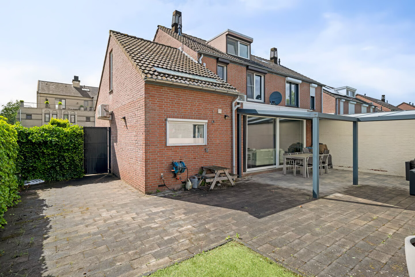 Hoekwoning te koop: Holsberg 10, Urmond