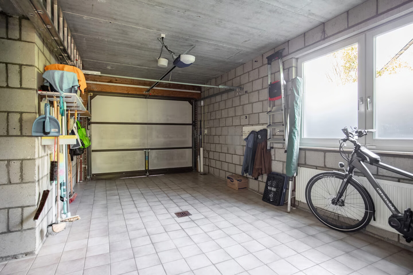Vrijstaande woning te koop: Speelheuvel 32, Urmond