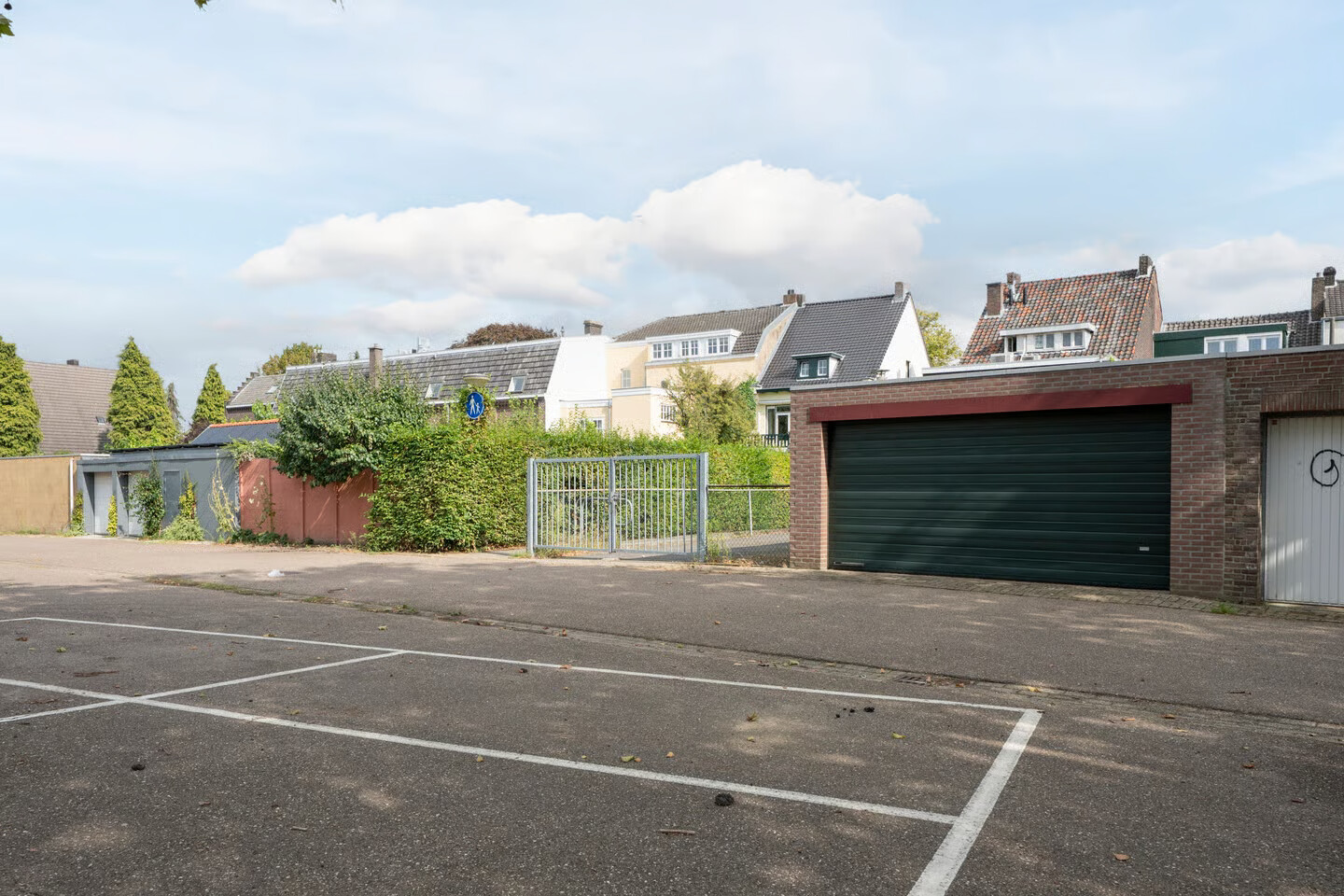 Tussenwoning te koop: Rijksweg Zuid 51, Sittard