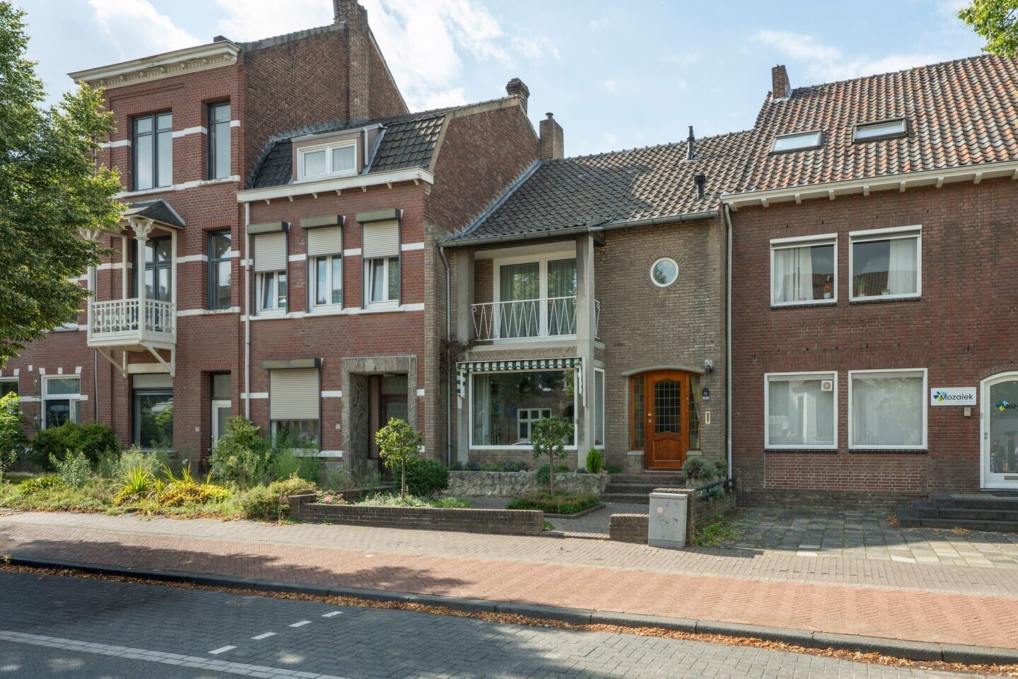 Tussenwoning te koop: Rijksweg Zuid 51, Sittard
