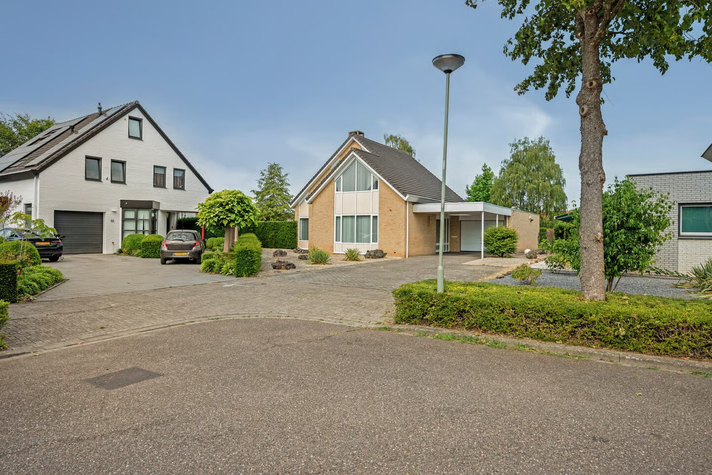 Vrijstaande woning te koop: Toon Hermanssingel 68A, Sittard
