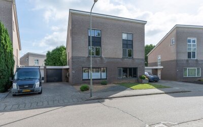 Saffierstraat 12