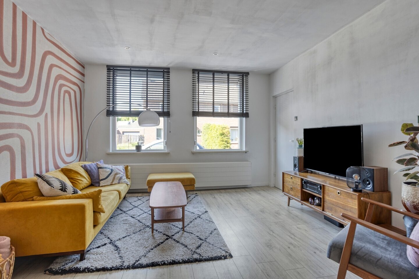 Tussenwoning te koop: Resedastraat 37, Sittard
