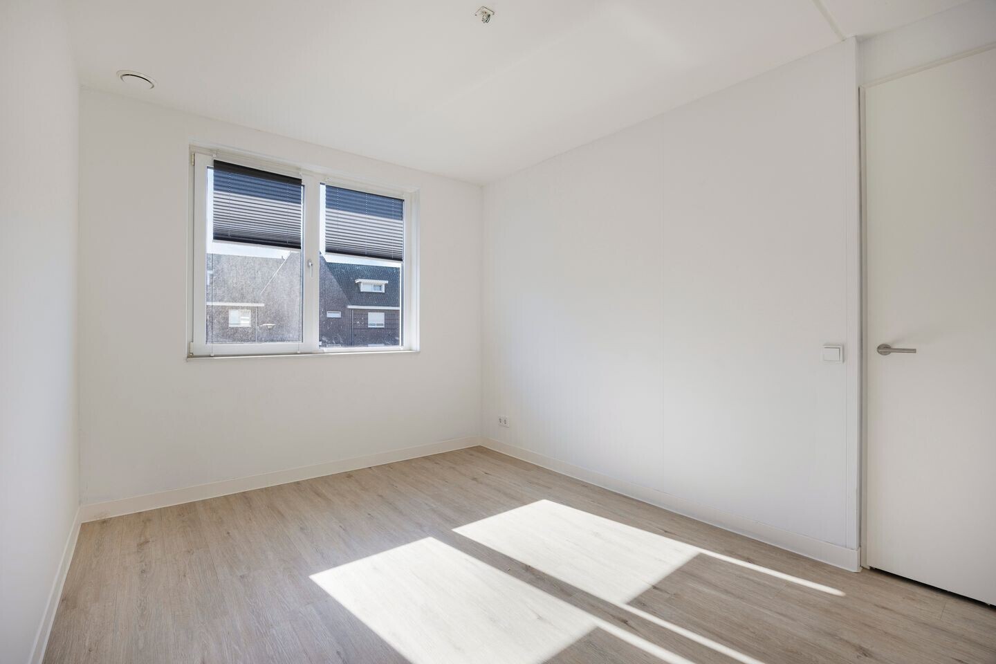 Tussenwoning te koop: Meander 18, Sittard