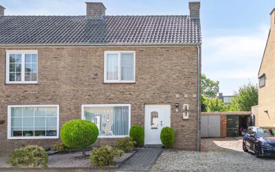 Burg. Schmitzstraat 9