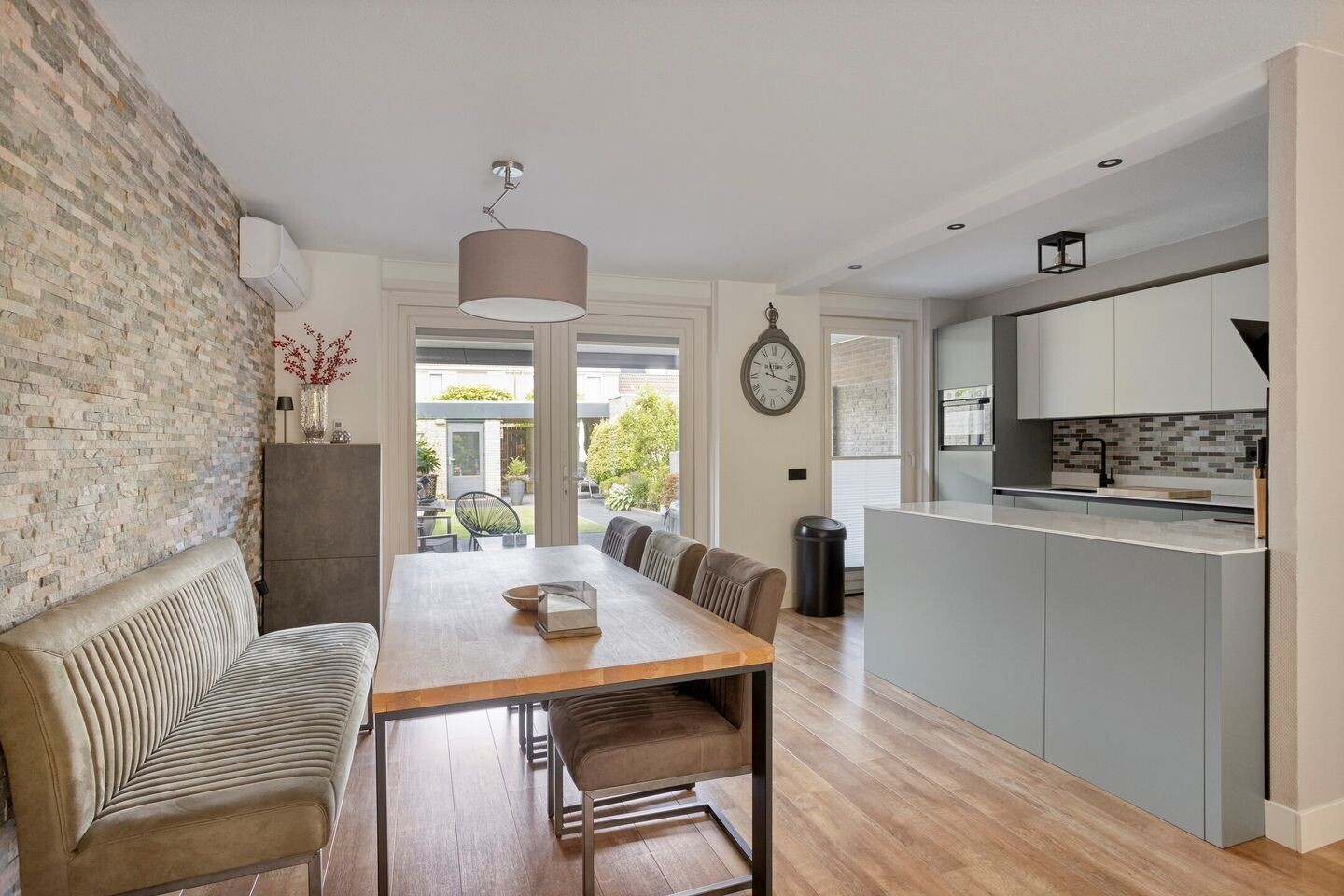 Tussenwoning te koop: Willem van Gelre-Gulikstraat 36, Sittard