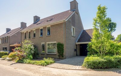 René van Oranjestraat 5