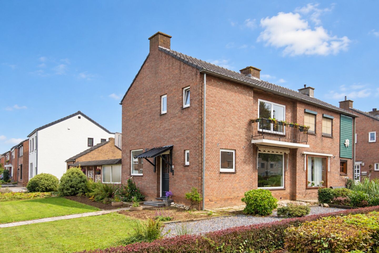Hoekwoning te koop: Burg. Nelissenstraat 2A, Limbricht