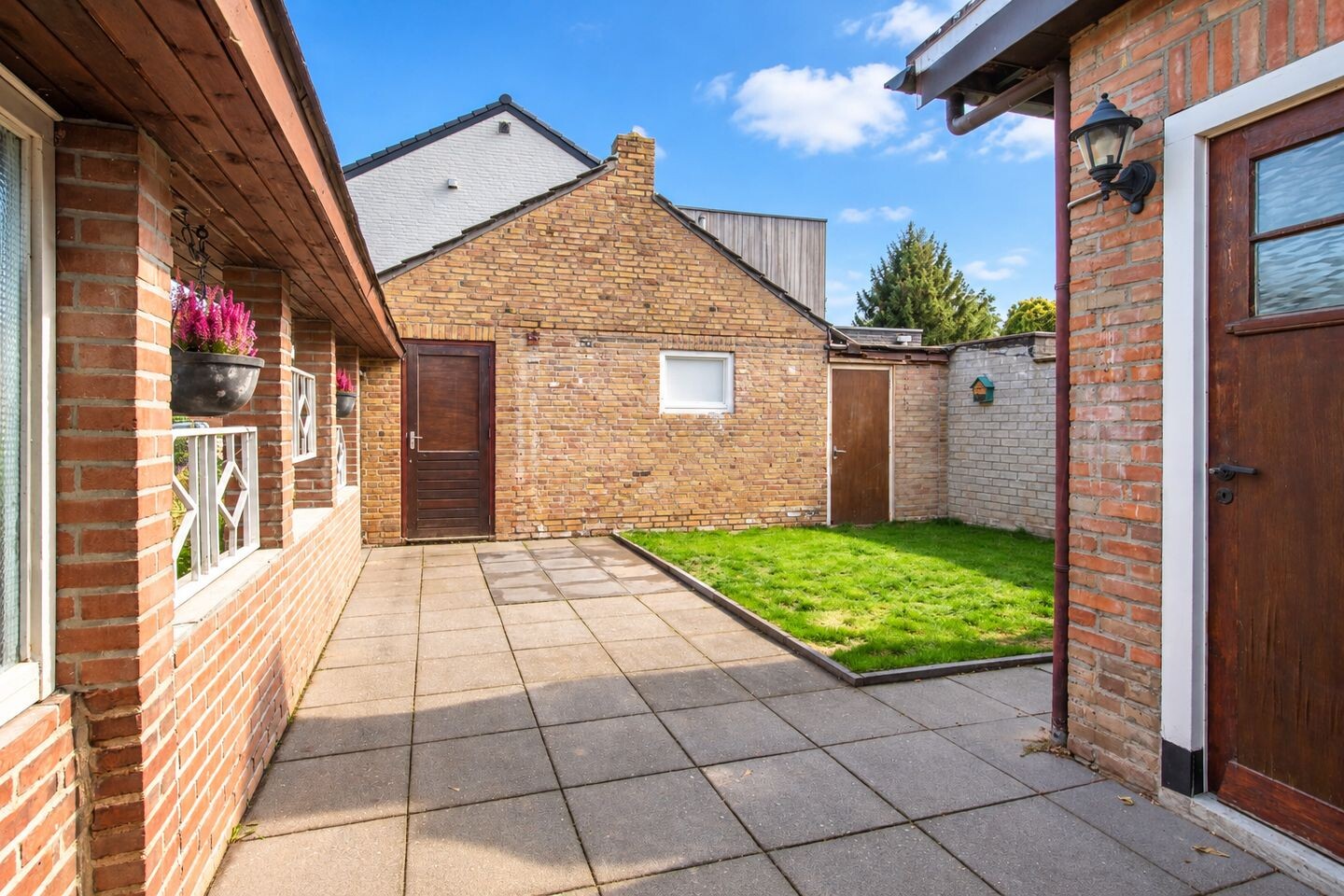 Hoekwoning te koop: Burg. Nelissenstraat 2A, Limbricht