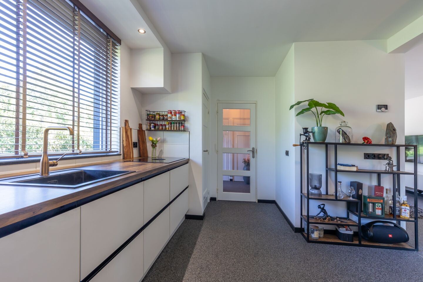 Hoekwoning te koop: Op de Kraonkel 115, Geleen
