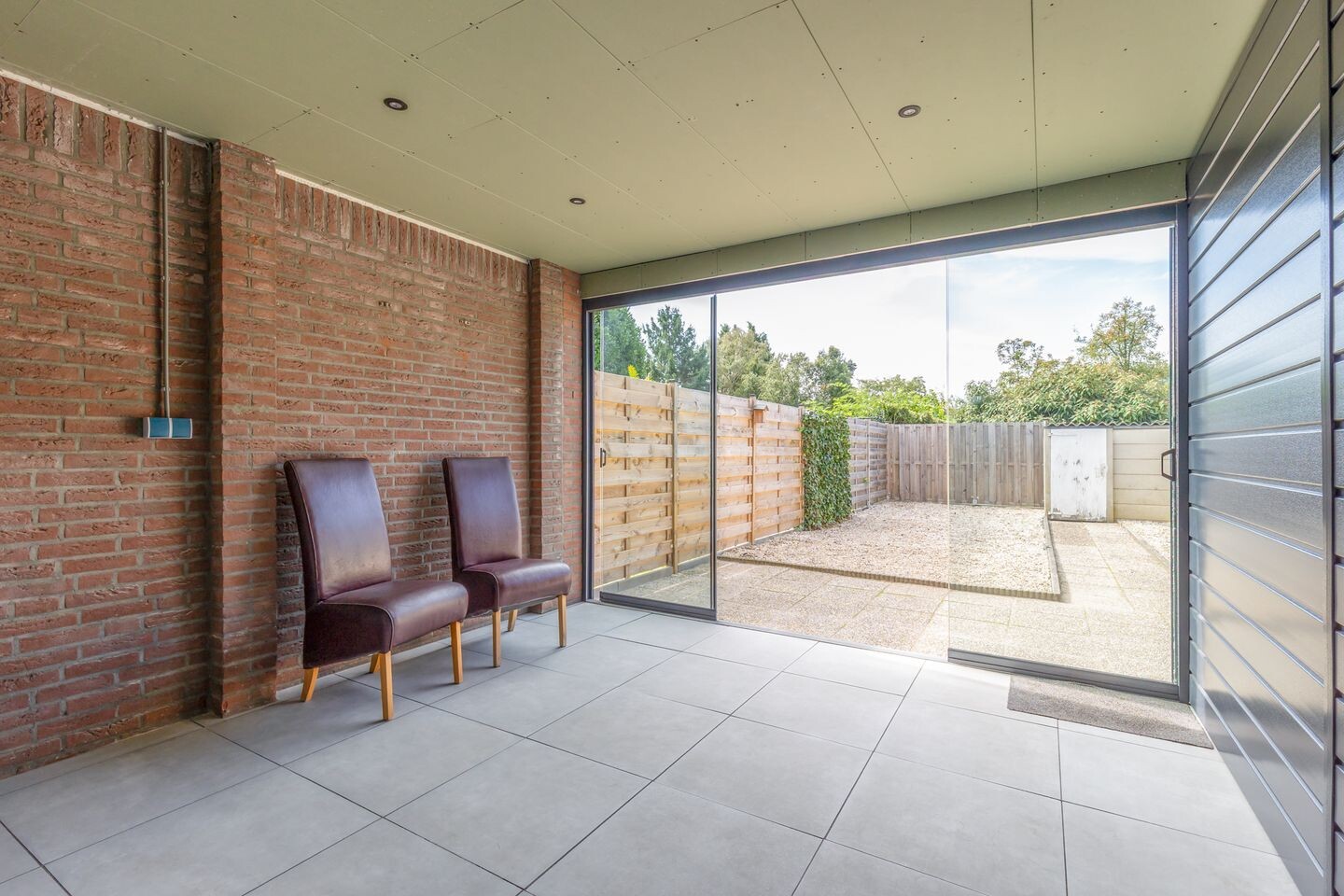 Hoekwoning te koop: Op de Kraonkel 115, Geleen