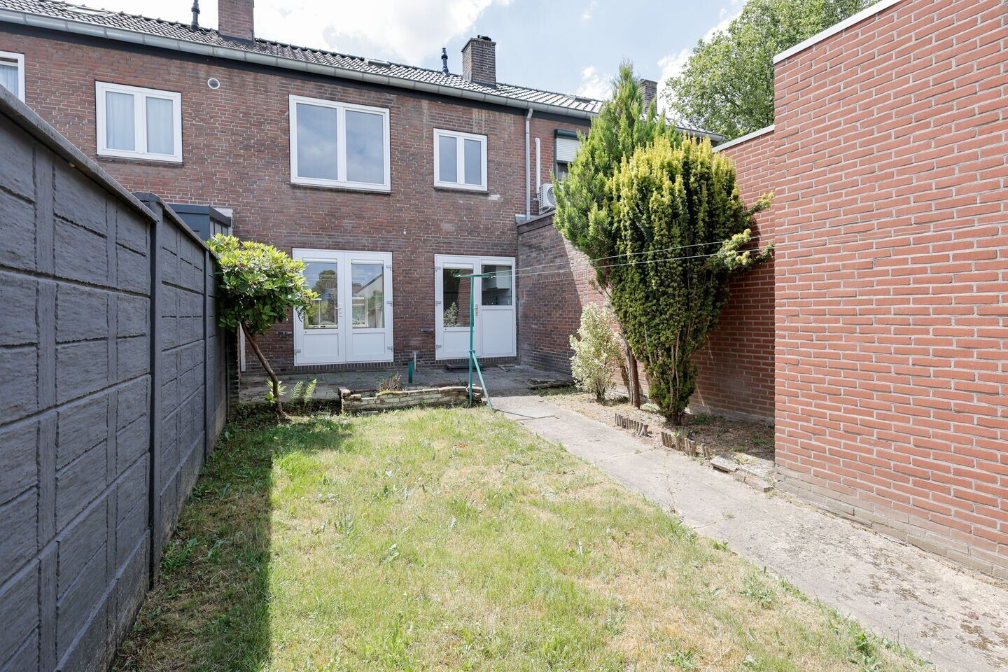 Tussenwoning te koop: Mercuriusstraat 39, Geleen