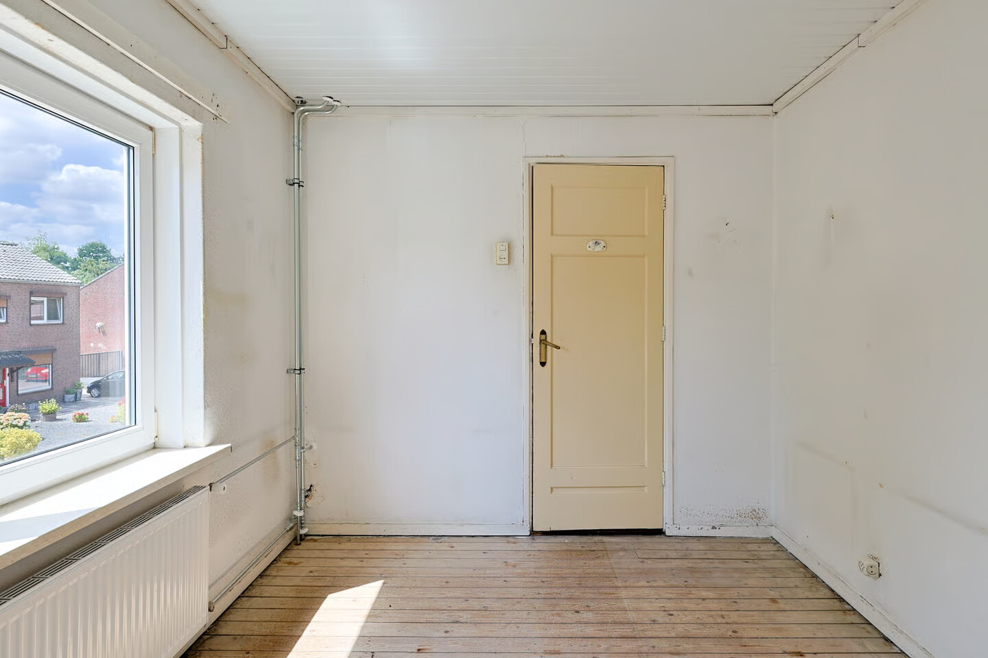 Tussenwoning te koop: Mercuriusstraat 39, Geleen