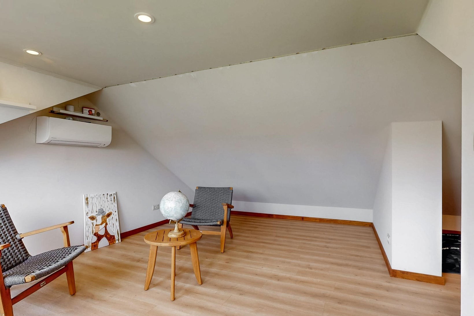 Twee-onder-één-kap te koop: Dunantstraat 18, Geleen