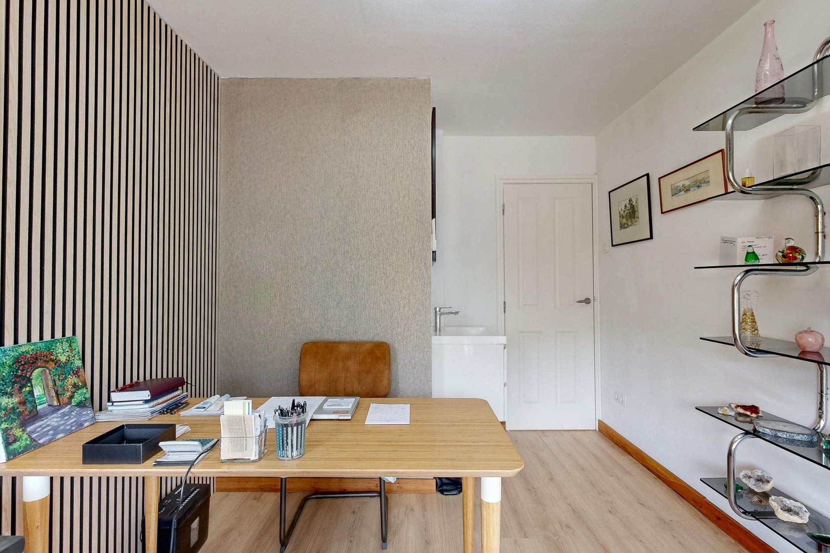 Twee-onder-één-kap te koop: Dunantstraat 18, Geleen