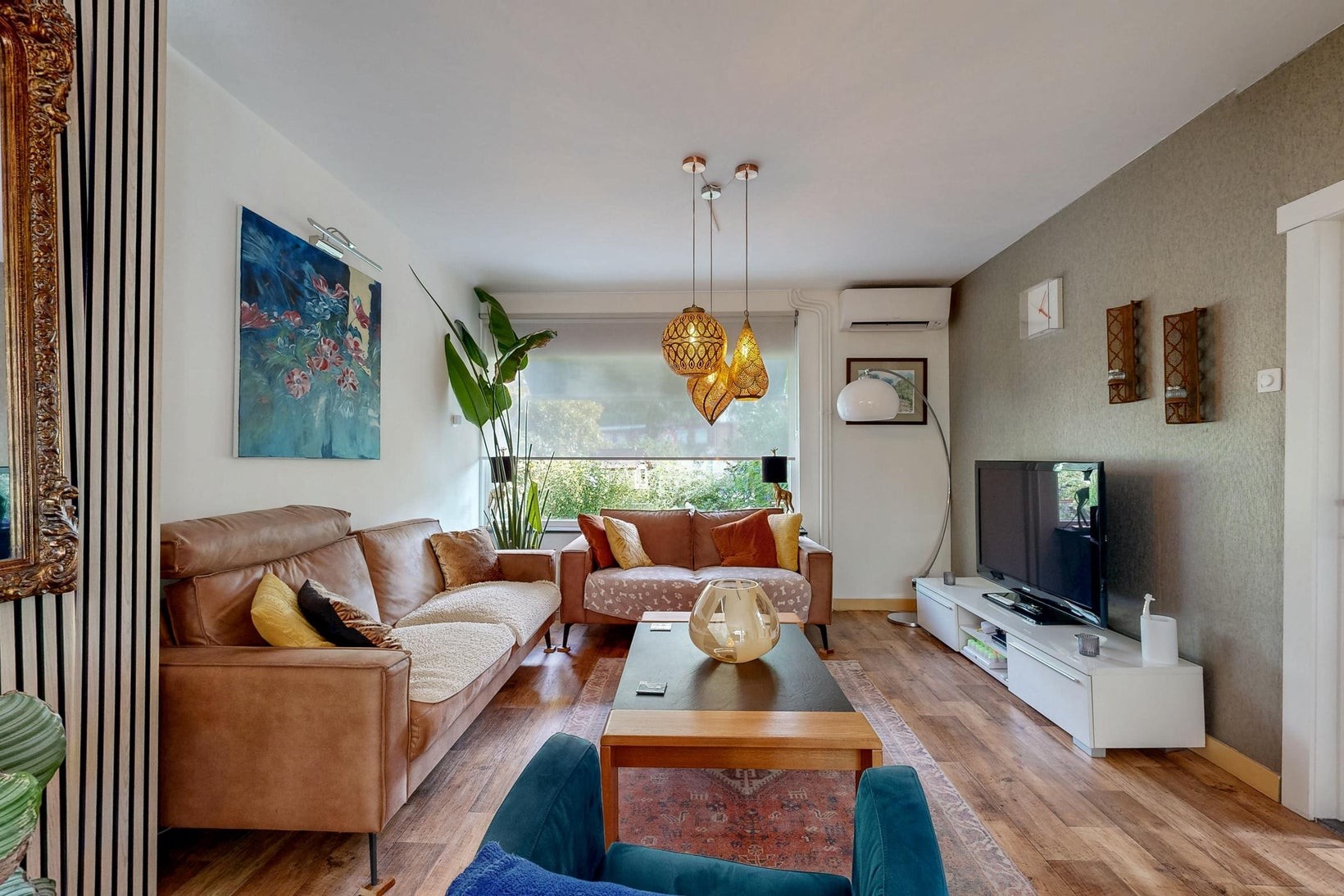 Twee-onder-één-kap te koop: Dunantstraat 18, Geleen