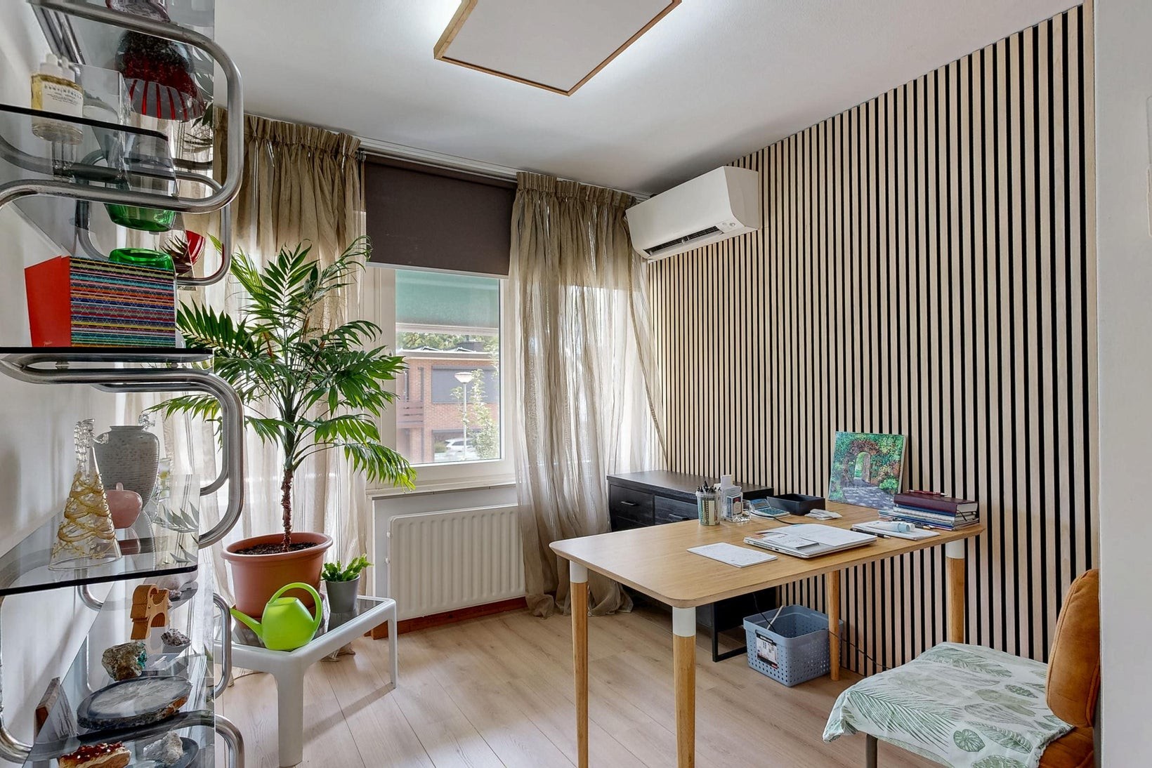 Twee-onder-één-kap te koop: Dunantstraat 18, Geleen
