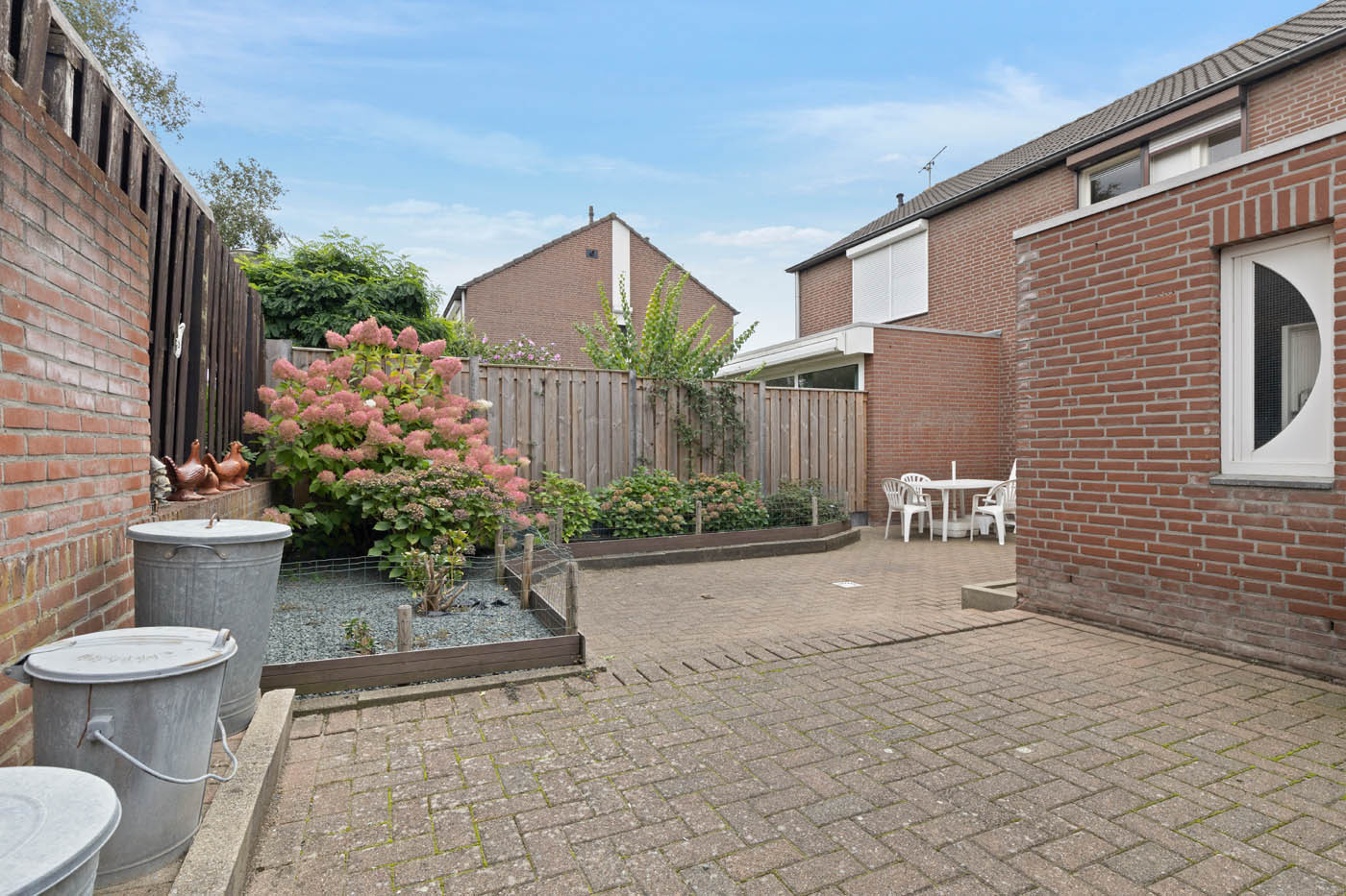 Tussenwoning te koop: Sijzenhof 30, Elsloo