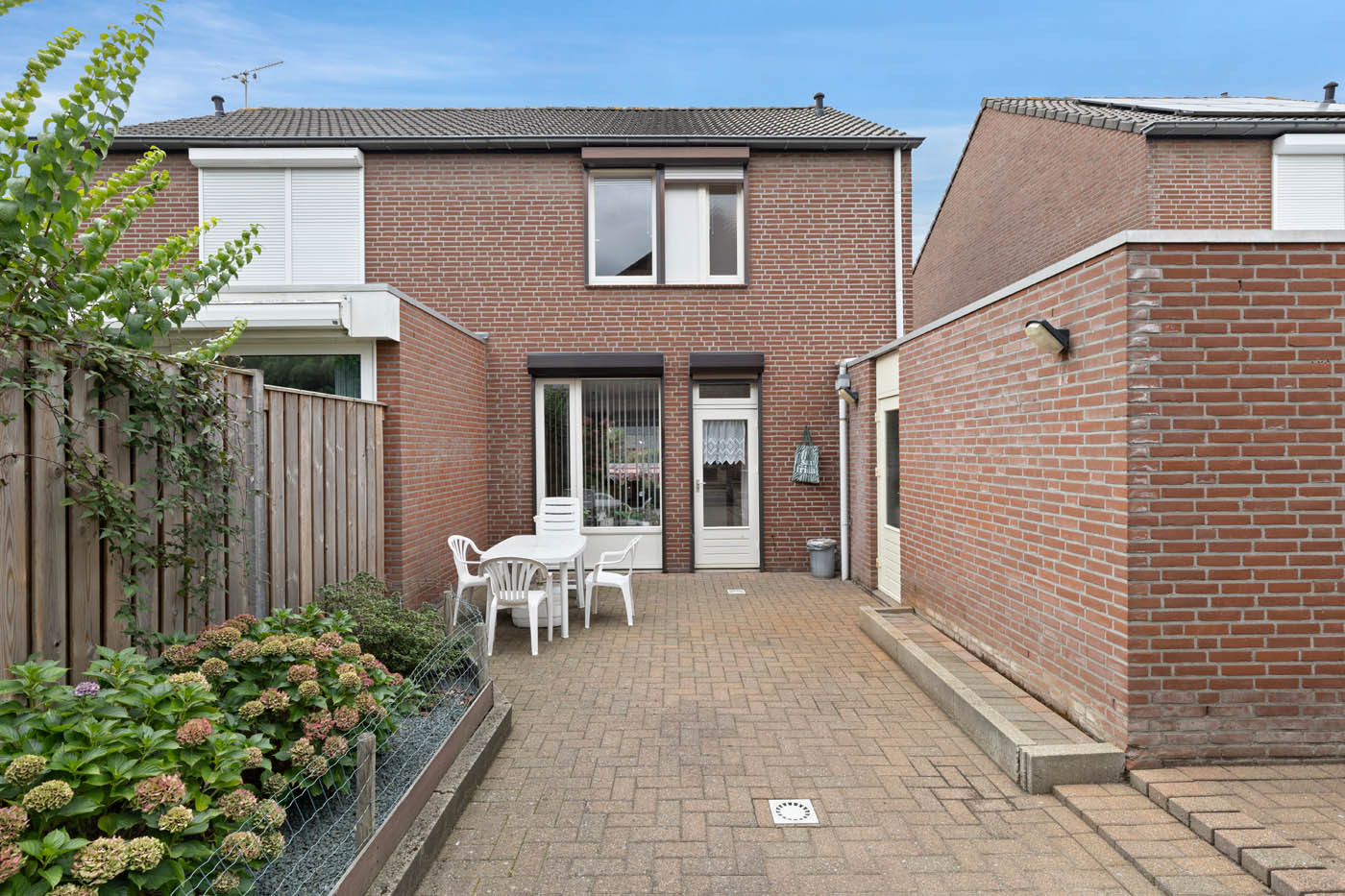 Tussenwoning te koop: Sijzenhof 30, Elsloo