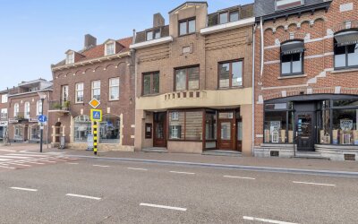 Raadhuisstraat 23
