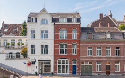 Het Bat 23-B