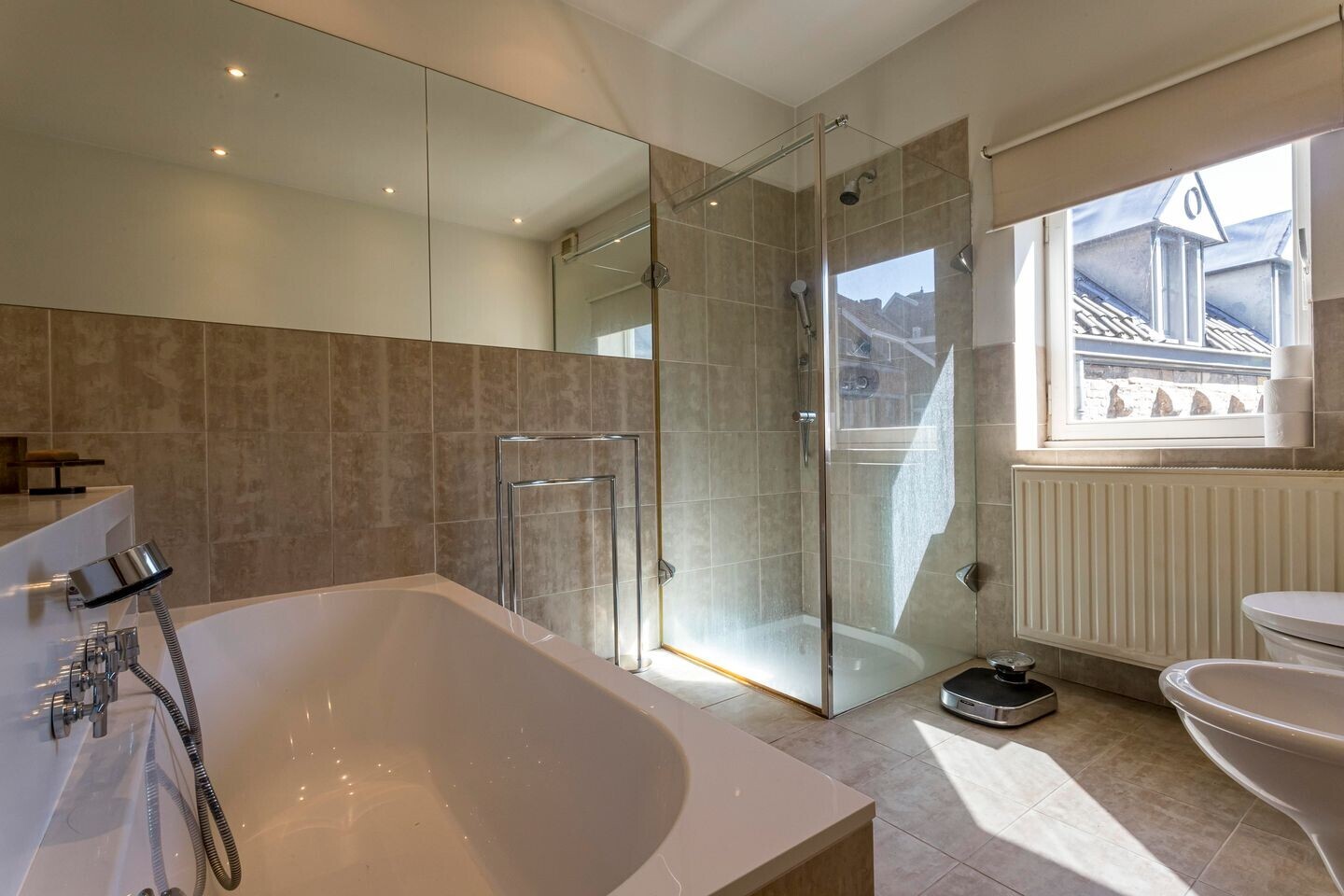 Appartement te koop: Henric van Veldekeplein 21, Maastricht