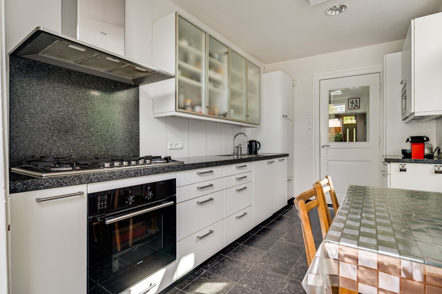 Tussenwoning te koop: Lage Kanaaldijk 7, Maastricht