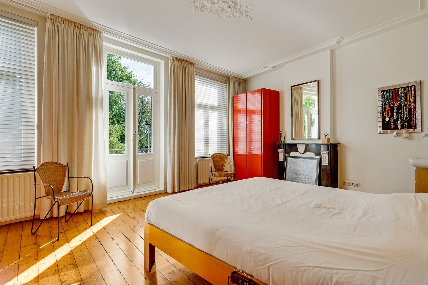 Tussenwoning te koop: Lage Kanaaldijk 7, Maastricht