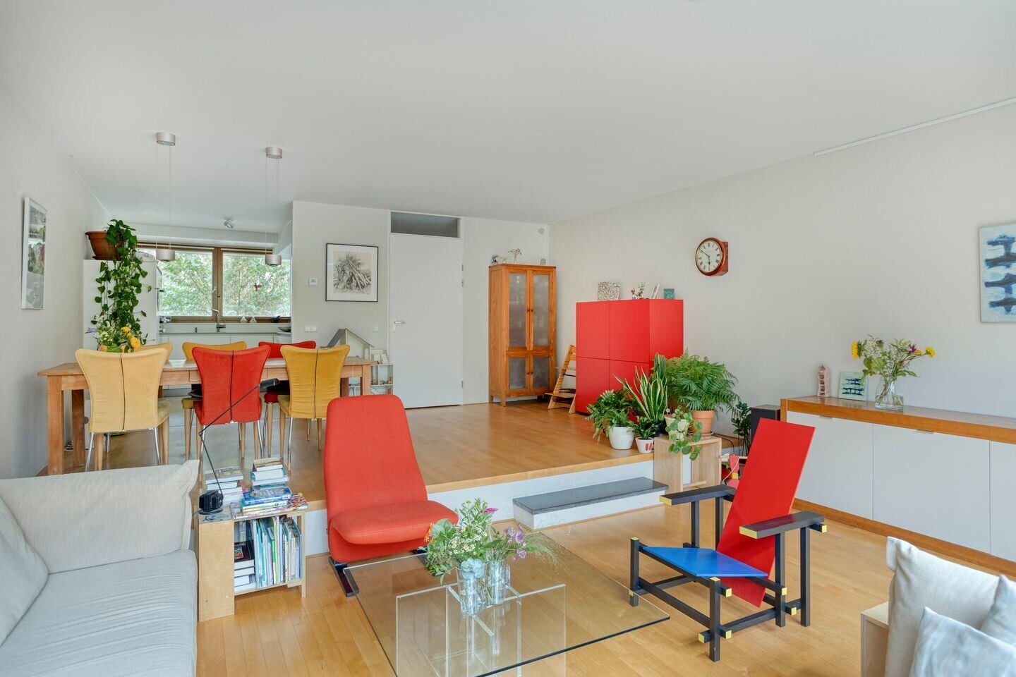 Tussenwoning te koop: Sint Monulphusweg 10, Maastricht