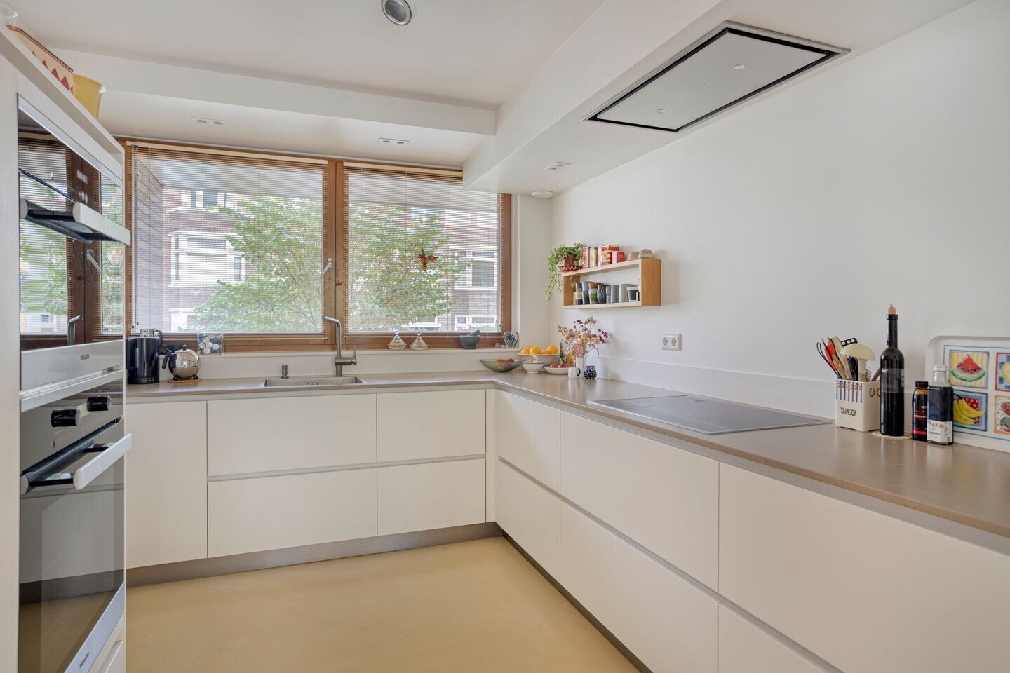 Tussenwoning te koop: Sint Monulphusweg 10, Maastricht