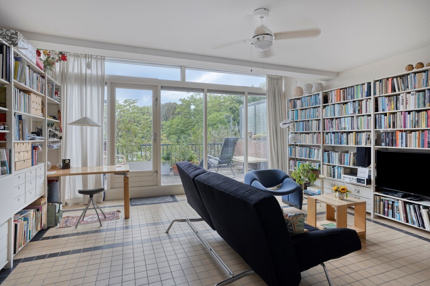 Tussenwoning te koop: Sint Monulphusweg 10, Maastricht