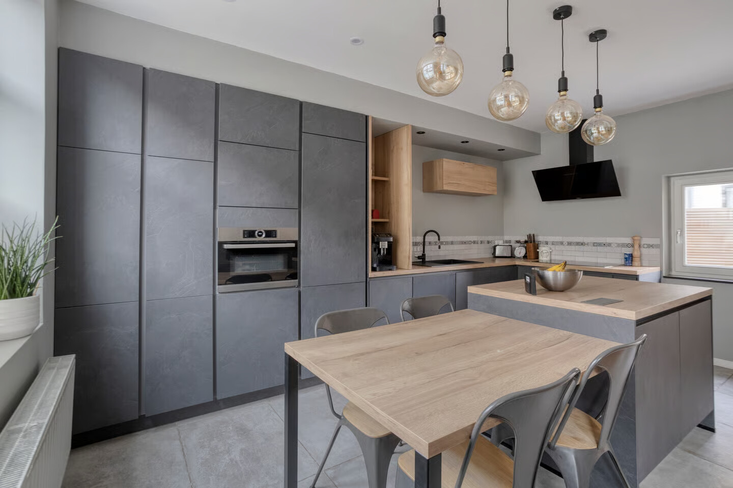 Tussenwoning te koop: Notgerusweg 1, Maastricht