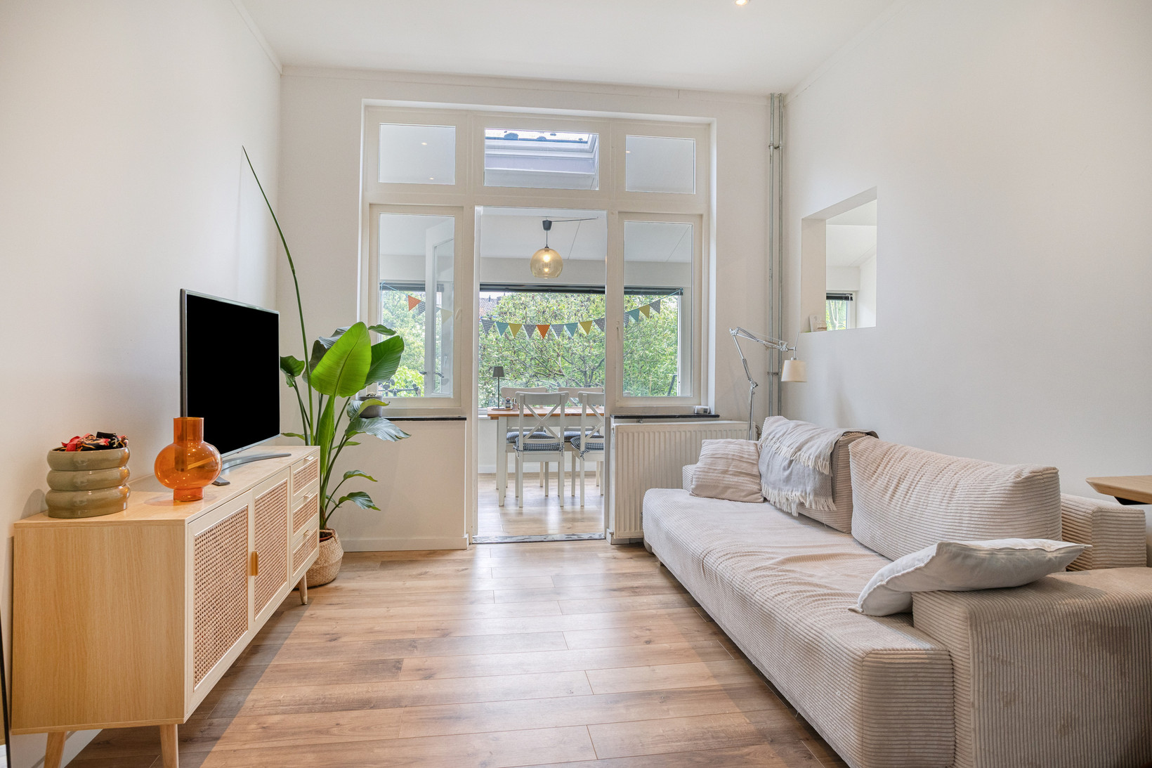 Tussenwoning te koop: Observantenweg 13, Maastricht