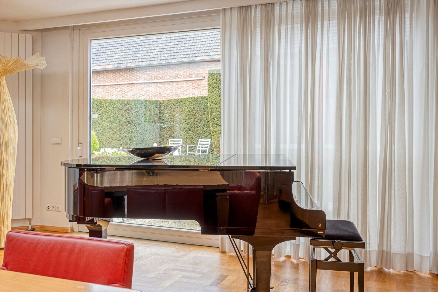 Tussenwoning te koop: Emilionlaan 52, Maastricht