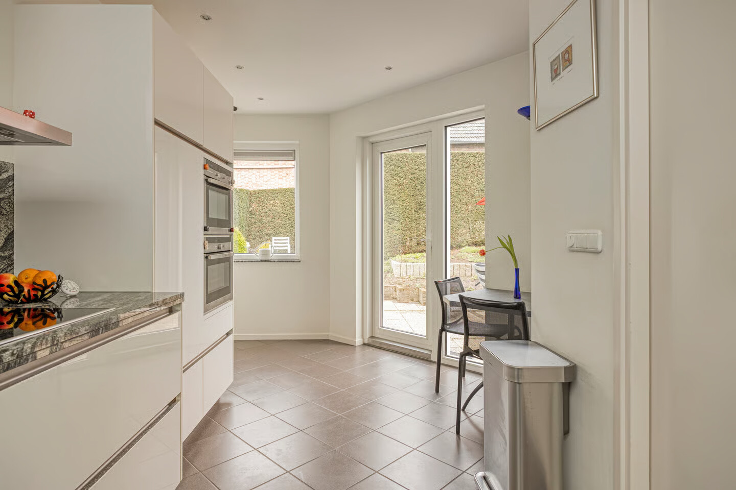 Tussenwoning te koop: Emilionlaan 52, Maastricht