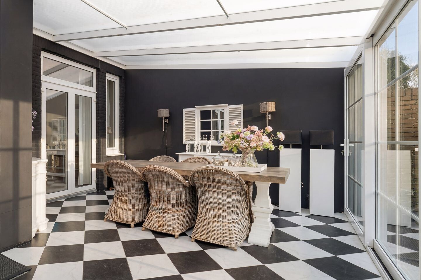 Tussenwoning te koop: Volksplein 21, Maastricht