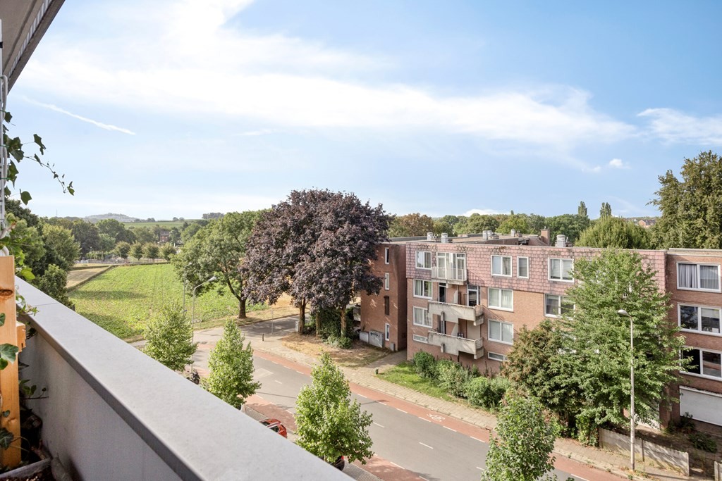 Appartement te koop: Herculeshof 37E, Maastricht
