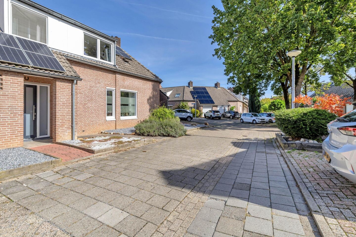 Tussenwoning te koop: Titanenhof 4, Maastricht