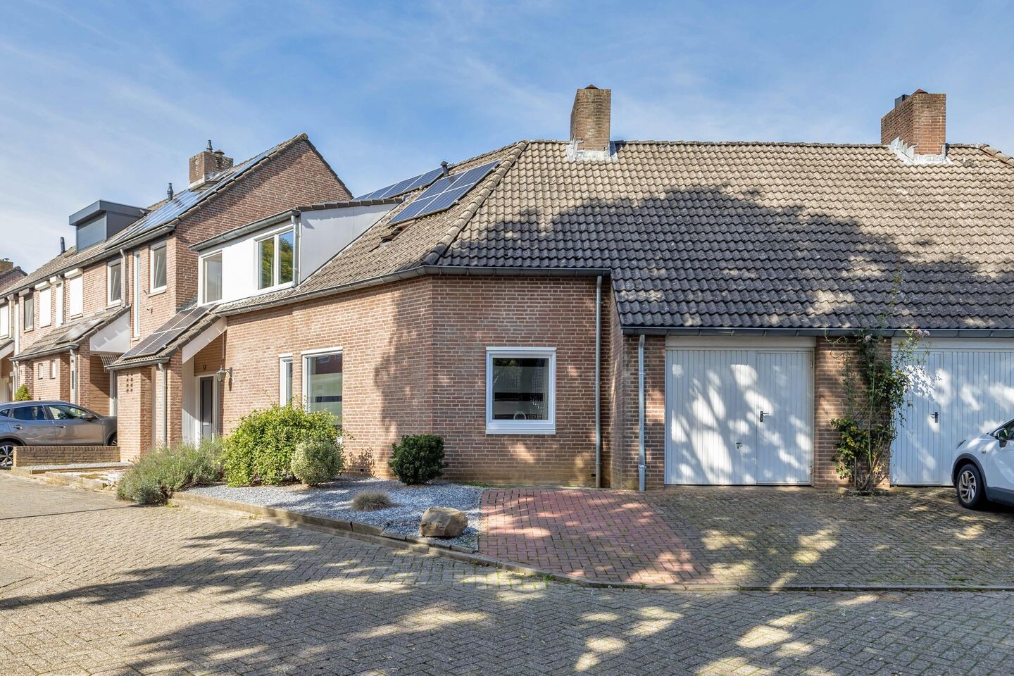 Tussenwoning te koop: Titanenhof 4, Maastricht
