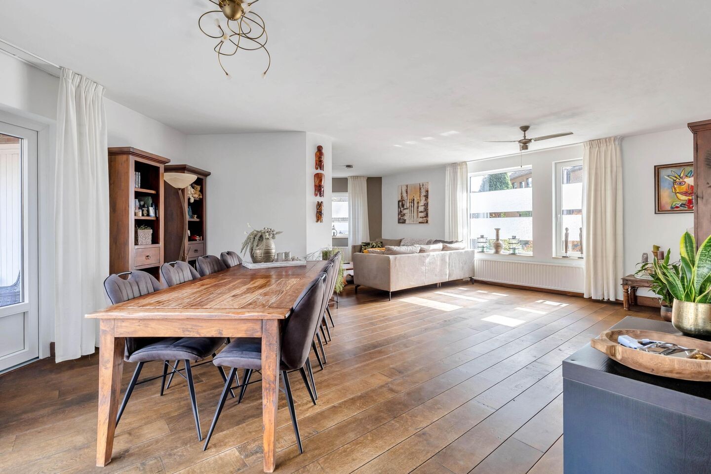 Tussenwoning te koop: Titanenhof 4, Maastricht