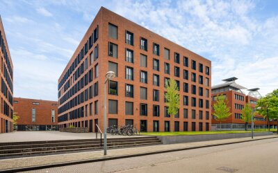 Boschcour 8-F