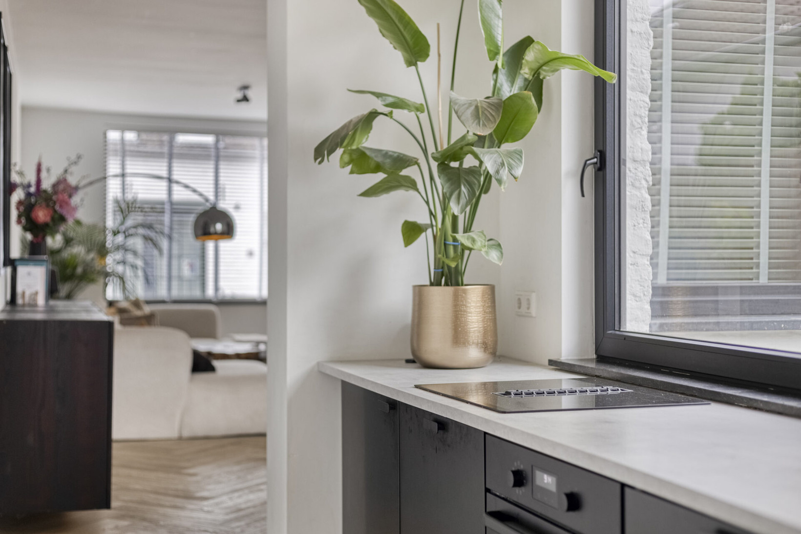 Tussenwoning te koop: Dolmansstraat 31, Maastricht