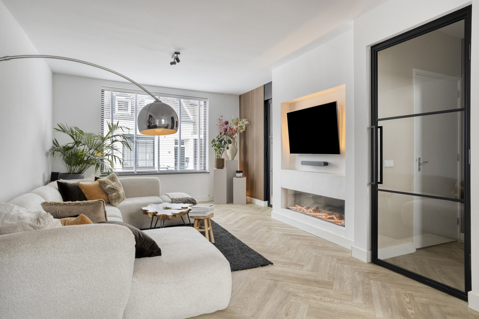 Tussenwoning te koop: Dolmansstraat 31, Maastricht
