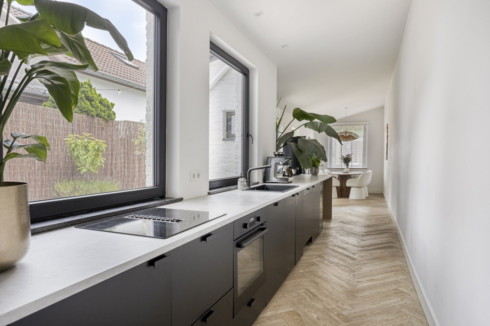 Tussenwoning te koop: Dolmansstraat 31, Maastricht