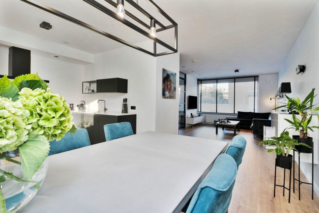 Tussenwoning te koop: Marconistraat 69, Maastricht