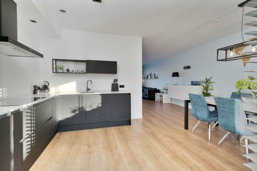 Tussenwoning te koop: Marconistraat 69, Maastricht