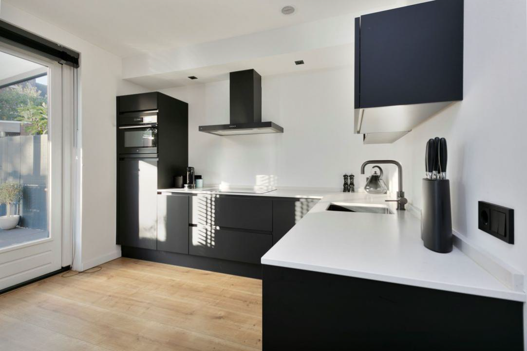 Tussenwoning te koop: Marconistraat 69, Maastricht