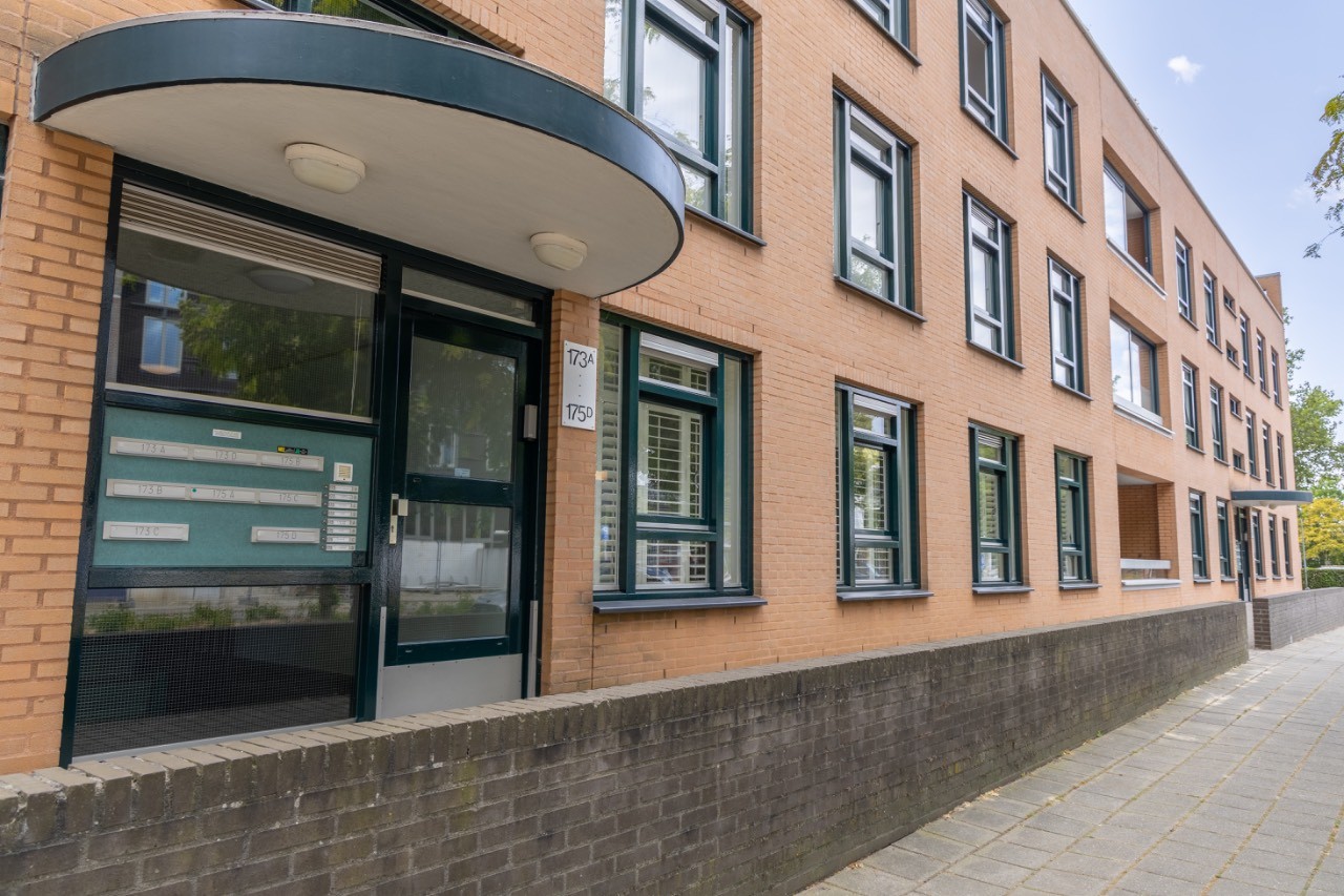 Appartement te koop: Adelbert van Scharnlaan 175A, Maastricht