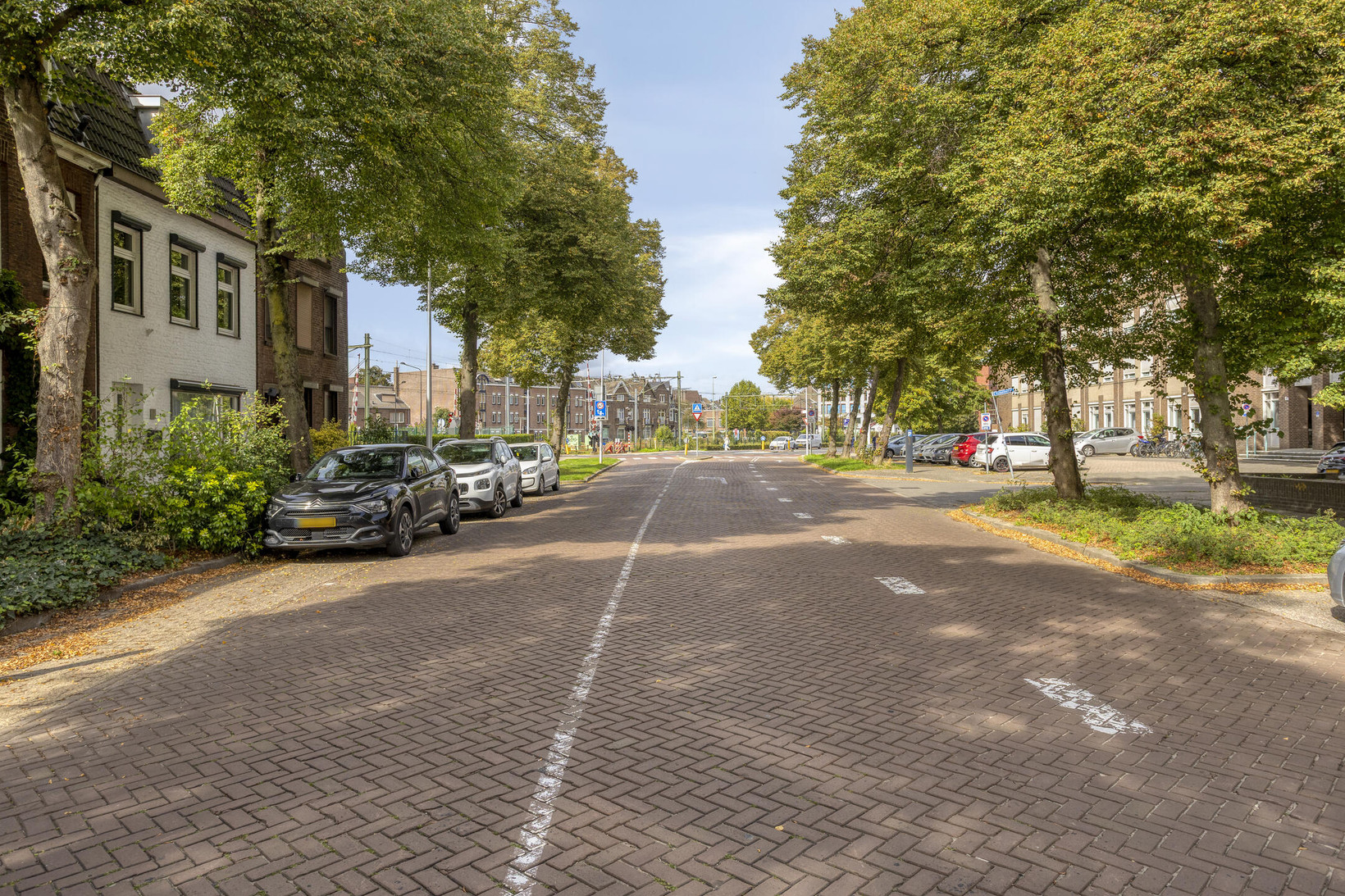 Tussenwoning te koop: heerderweg 8, Maastricht